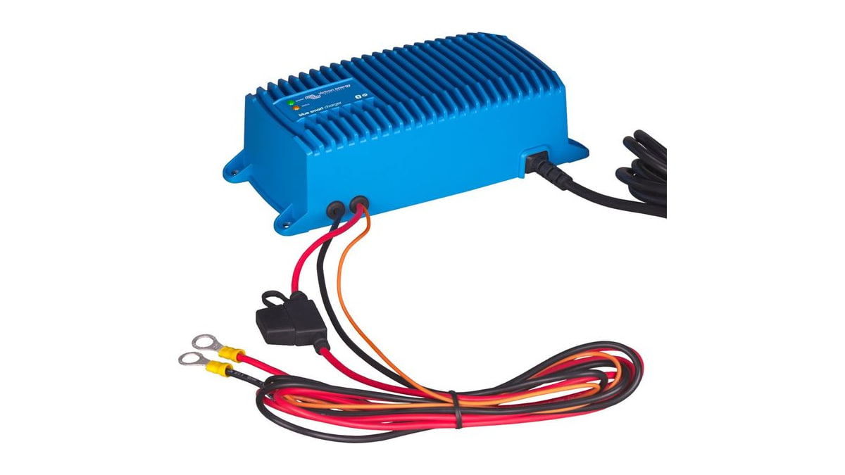 Victron Energy Blue Smart IP67 Smart Marine Battery Charger 12V 17A